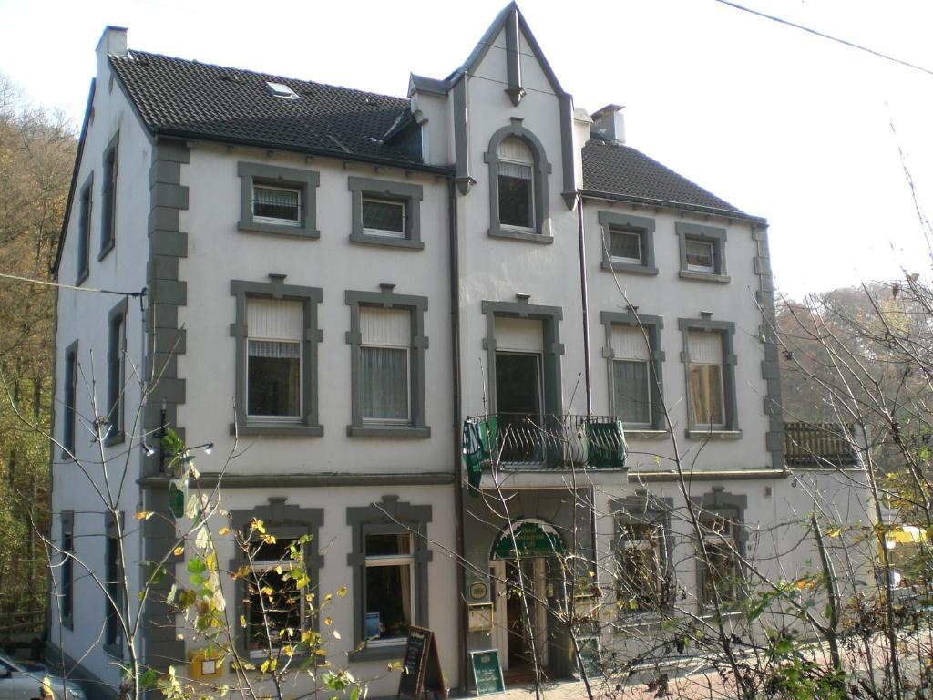Hotel Bergische Schweiz Velbert Extérieur photo